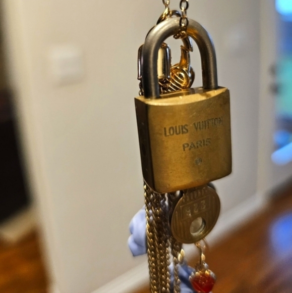 Vintage #226 Louis Vuitton Lock & 1 Key with Un-Branded Chain and Charms - Picture 7 of 7